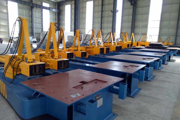 漢勒機(jī)電又一批拉彎?rùn)C(jī)順利完工了，展示待驗(yàn)收中